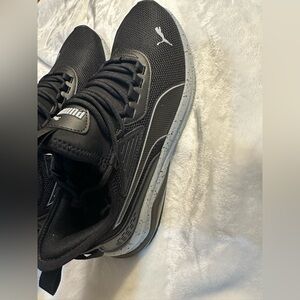 Puma Men's Black and White Athletic Shoes